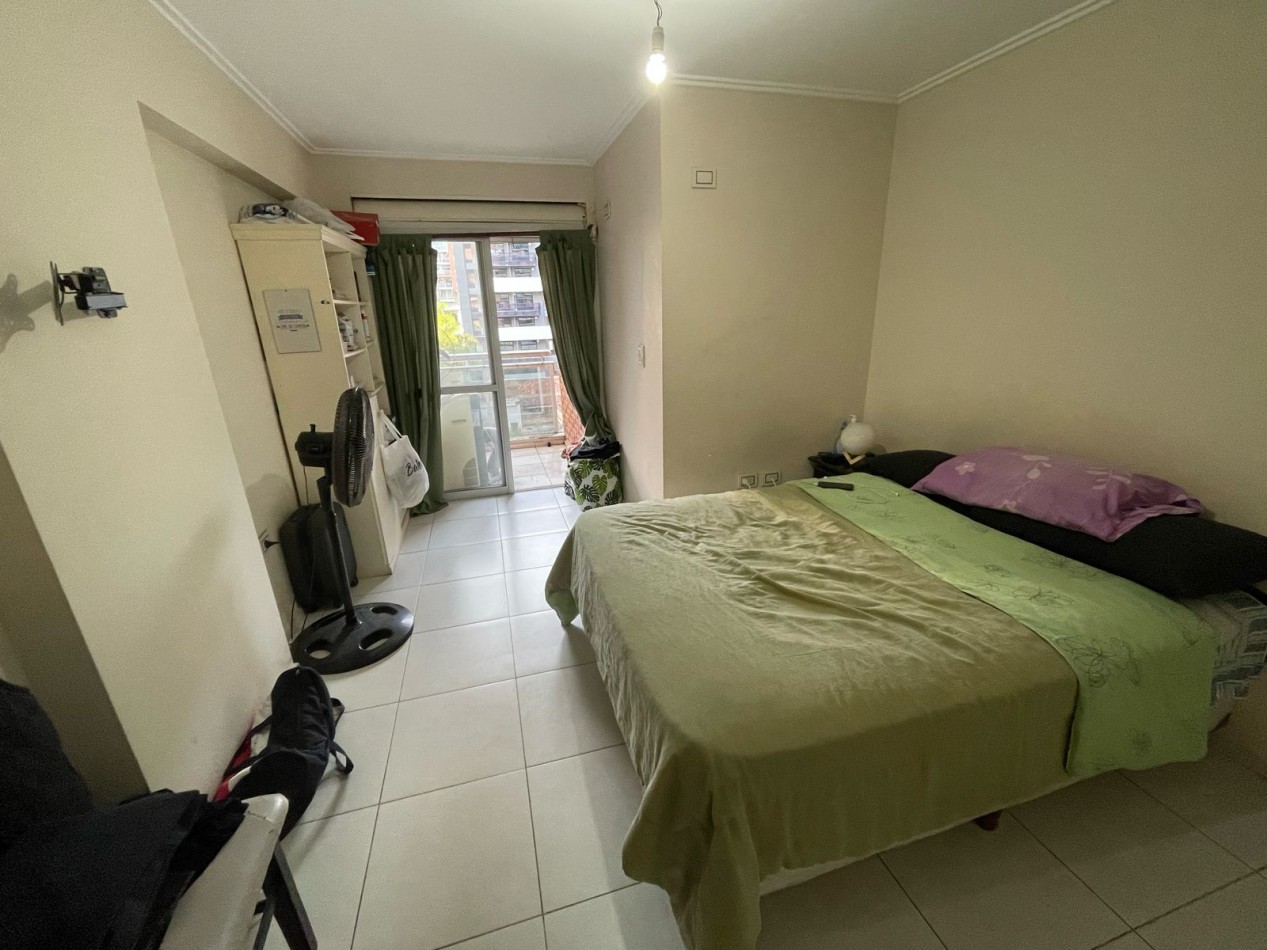 Vendemos Departamento de dos Dormitorios /Dos Baños/Dos Balcones en nueva cordoba calle bv illia al 400