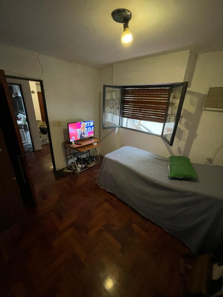 Vendemos departamento de dos dormitorios, dos baños y dos balcones en el barrio General Paz, Av. 24 de Septiembre 1236 APPTO CREDITO