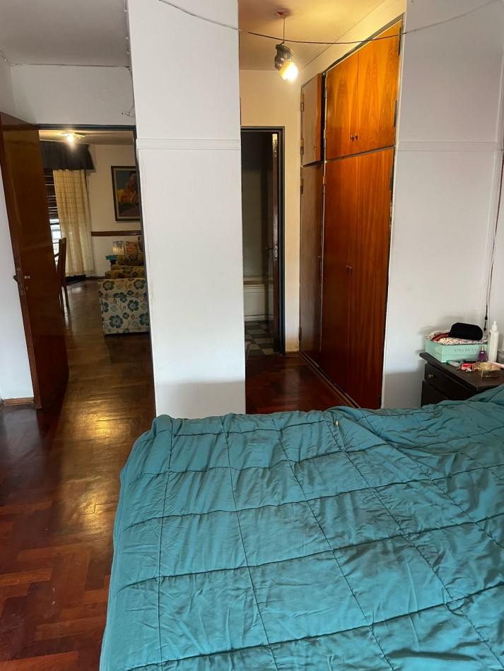 Vendemos departamento de dos dormitorios, dos baños y dos balcones en el barrio General Paz, Av. 24 de Septiembre 1236 APPTO CREDITO