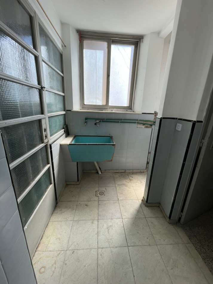 DEPTO SEMI PISO DE 127 MTS 3 D, 2 B ,2 BALCONES AV COLON Y RIVERA INDARTE