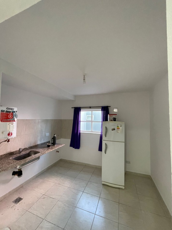 VENDEMOS DEPARTAMENTO DE DOS DORMITORIOS CON COCHERA EN B. MARQUEZ DE SOBREMONTE
