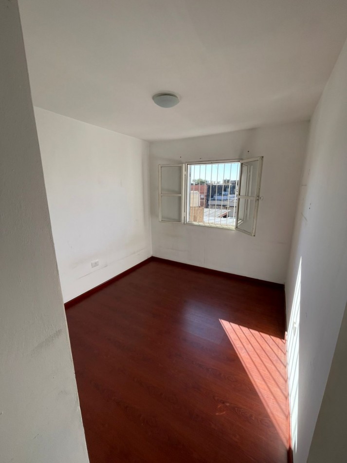 SE VENDE DEPARTAMENTO DE DOS DORMITORIOS CON COCHERA Y BALCON ZONA B SAN MARTIN SEGURIDAD 24 HR