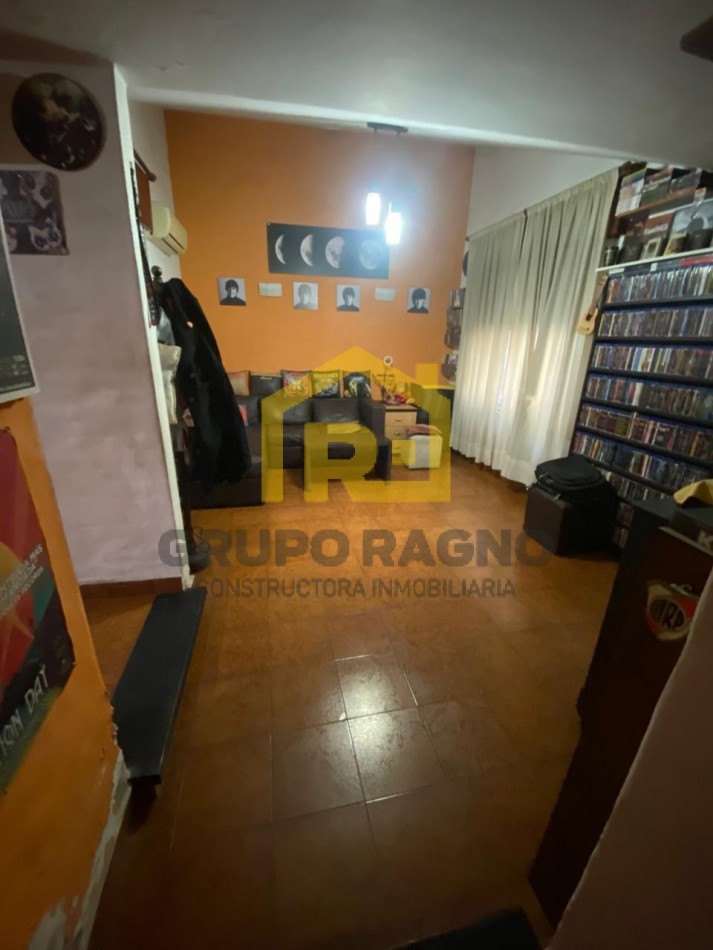 Se Vende Casa de tres dormitorios ,con cochera para 2 autos con pileta y terraza en granja de funez APPTA CREDITO