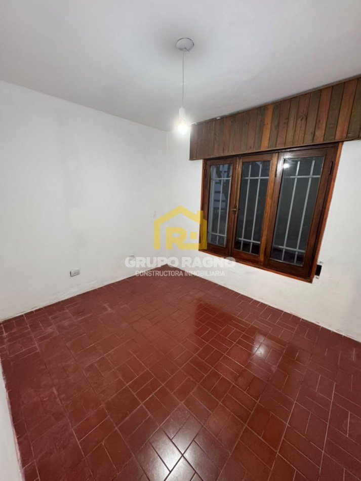 🔥 ¡Excelente Casa en Venta sobre Felix Paz 389! Con Cochera, Terraza con Quincho y Gran Ubicacion