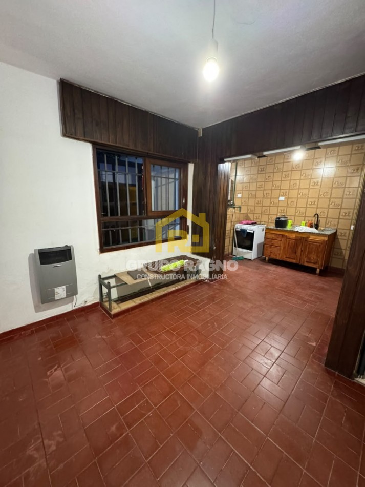 🔥 ¡Excelente Casa en Venta sobre Felix Paz 389! Con Cochera, Terraza con Quincho y Gran Ubicacion