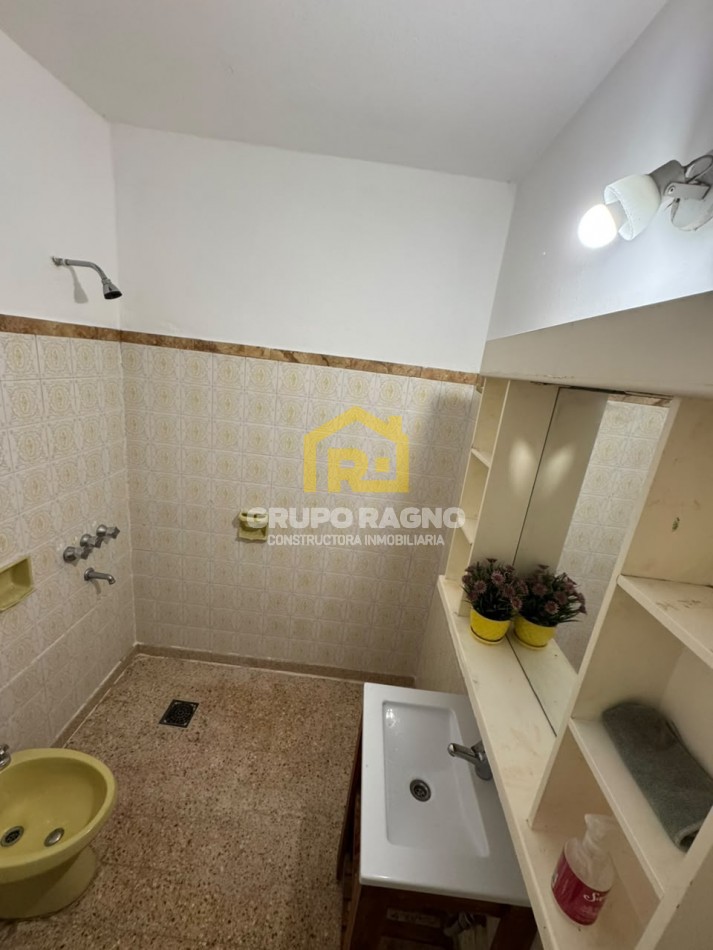 🔥 ¡Excelente Casa en Venta sobre Felix Paz 389! Con Cochera, Terraza con Quincho y Gran Ubicacion