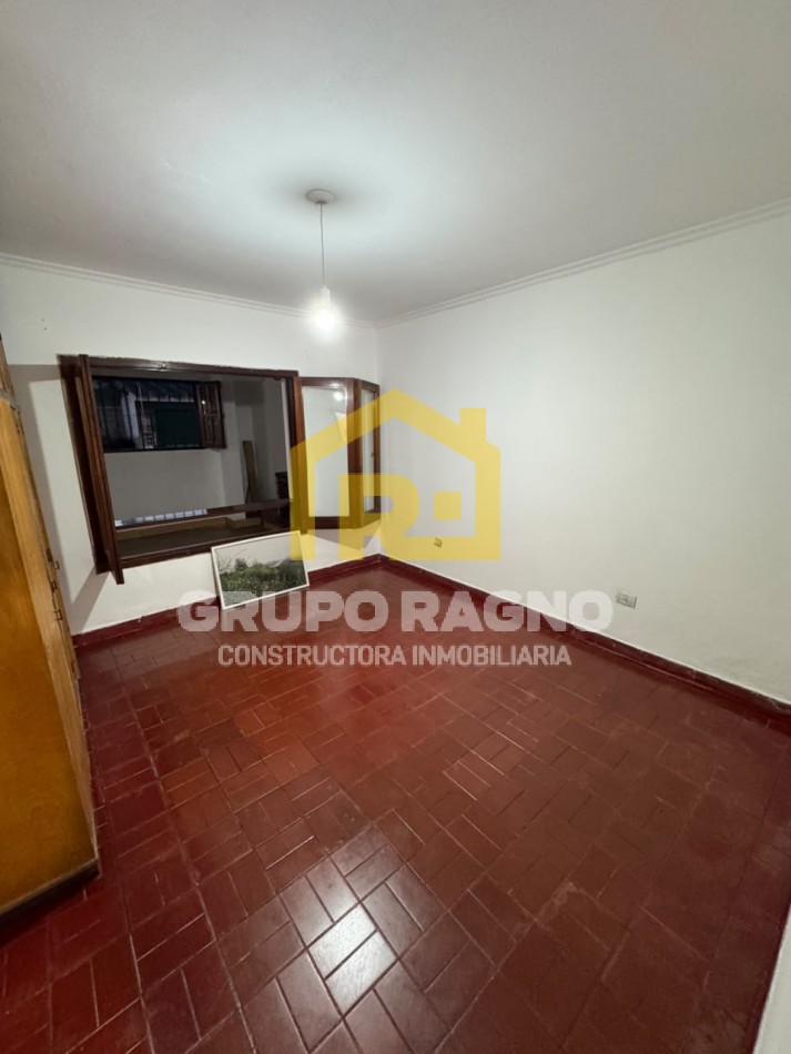 🏠 ¡Excelente Casa en Alquiler sobre Felix Paz 389! Con Cochera, Terraza con Quincho y Gran Ubicacion