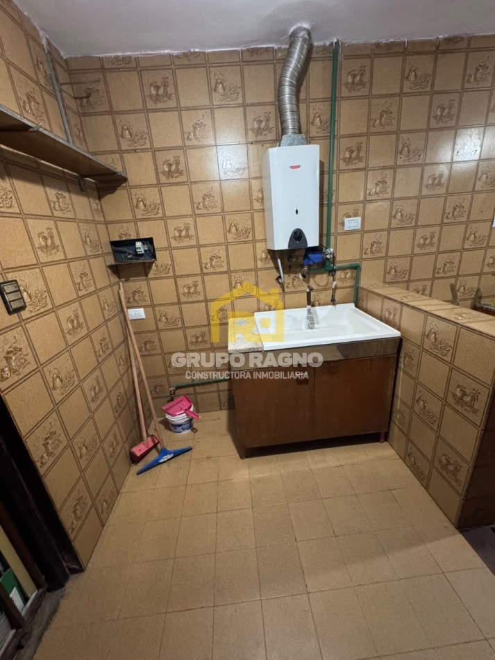 🔥 ¡Excelente Casa en Venta sobre Felix Paz 389! Con Cochera, Terraza con Quincho y Gran Ubicacion