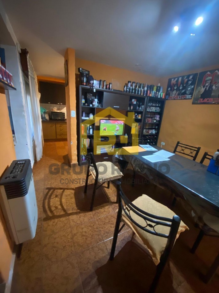 Se Vende Casa de tres dormitorios ,con cochera para 2 autos con pileta y terraza en granja de funez APPTA CREDITO
