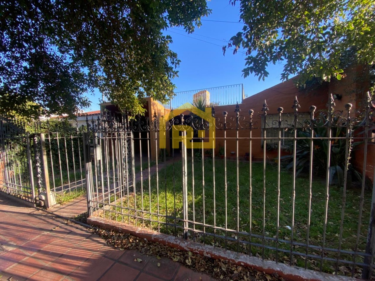 Se Vende Casa de tres dormitorios ,con cochera para 2 autos con pileta y terraza en granja de funez APPTA CREDITO